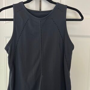 Black Sleeveless Athleta Foothills Tank